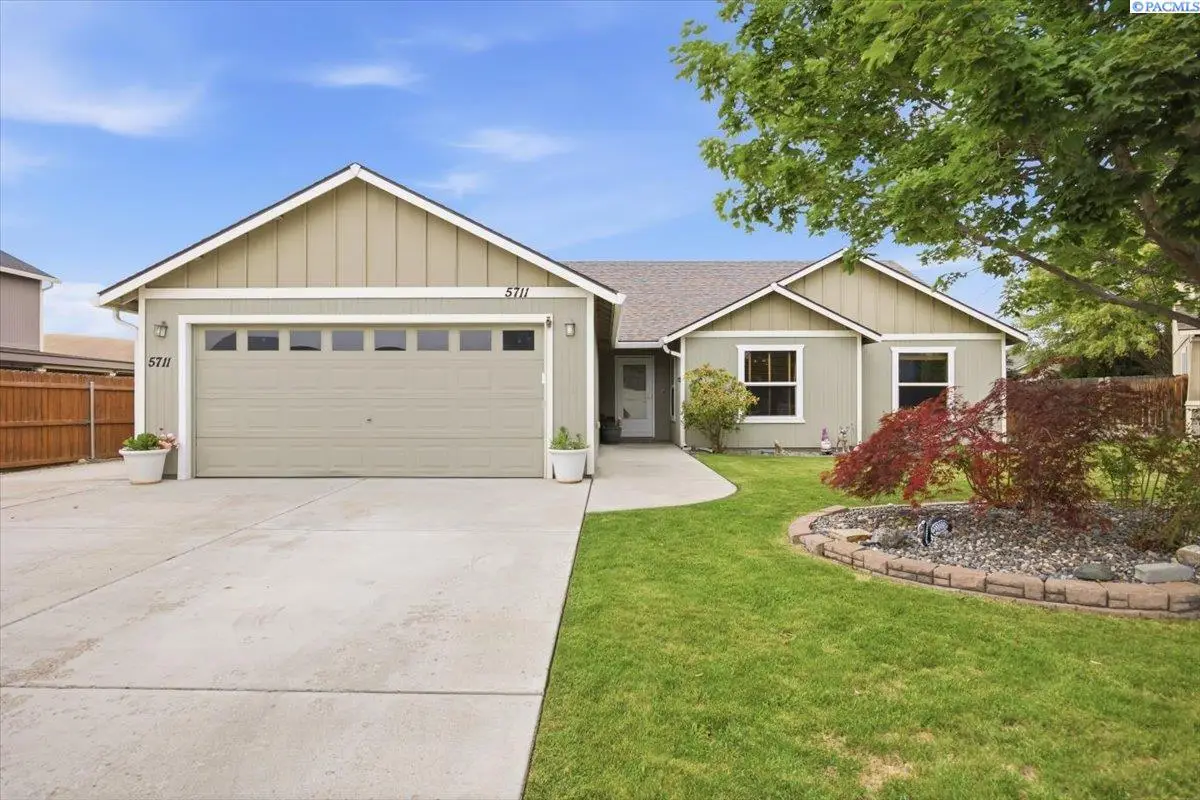 5711 W Wailea Ct, West Richland, WA 99353 - #1
