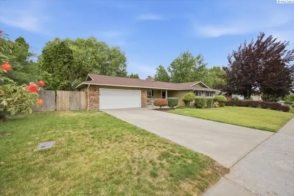 1602 S Quillan St, Kennewick, WA 99338