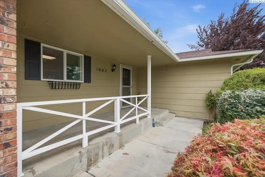 1602 S Quillan St, Kennewick, WA 99338 - #3