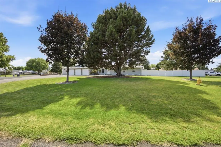 162 Jill Marie St, Burbank, WA 99323 - #3