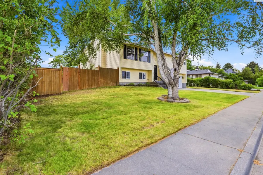 4517 W 14th Ave, Kennewick, WA 99338 - #2