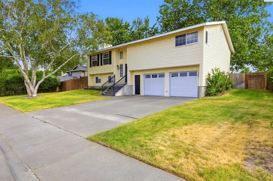 4517 W 14th Ave, Kennewick, WA 99338 - #3