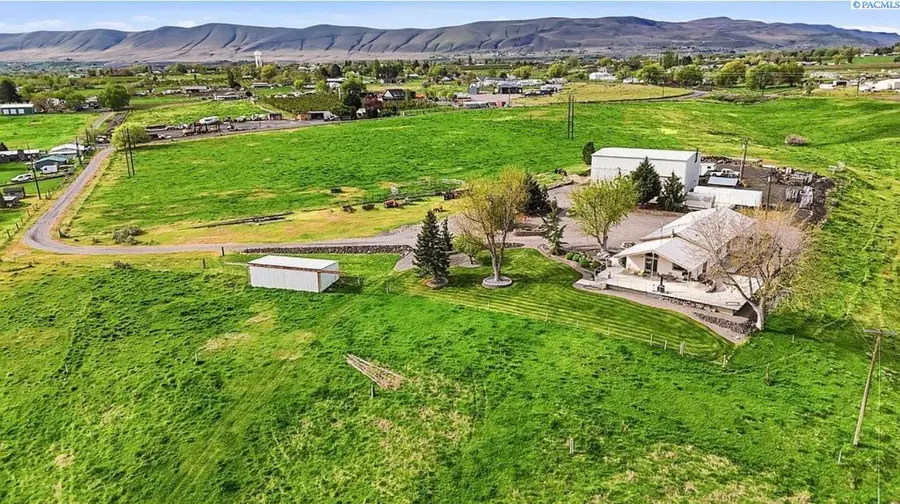 3114 E Highland Extension Rd, Benton City, WA 99320 - #2