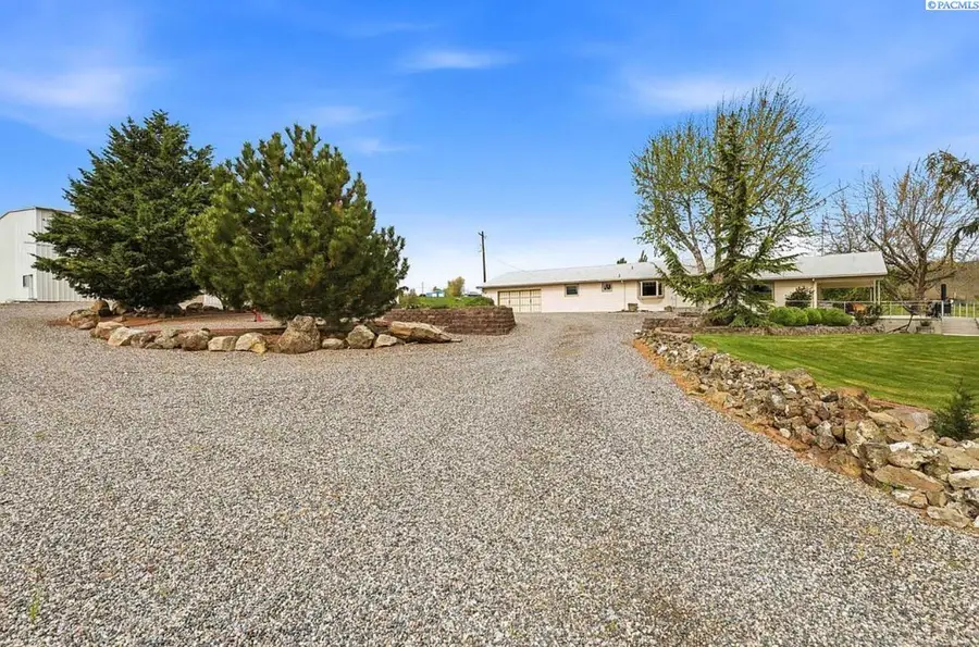 3114 E Highland Extension Rd, Benton City, WA 99320 - #3