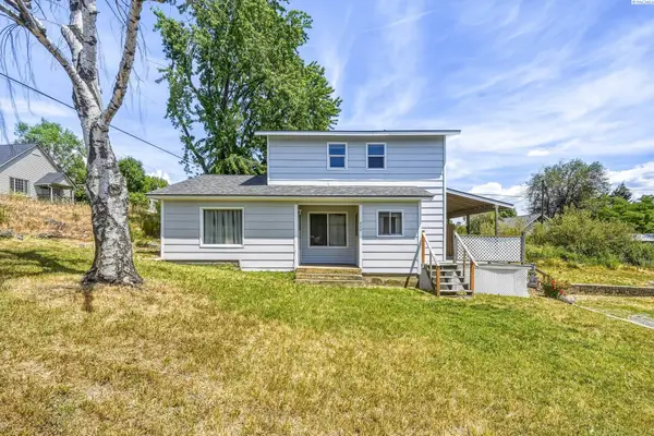 220 N Bridge St, Palouse, WA 99161