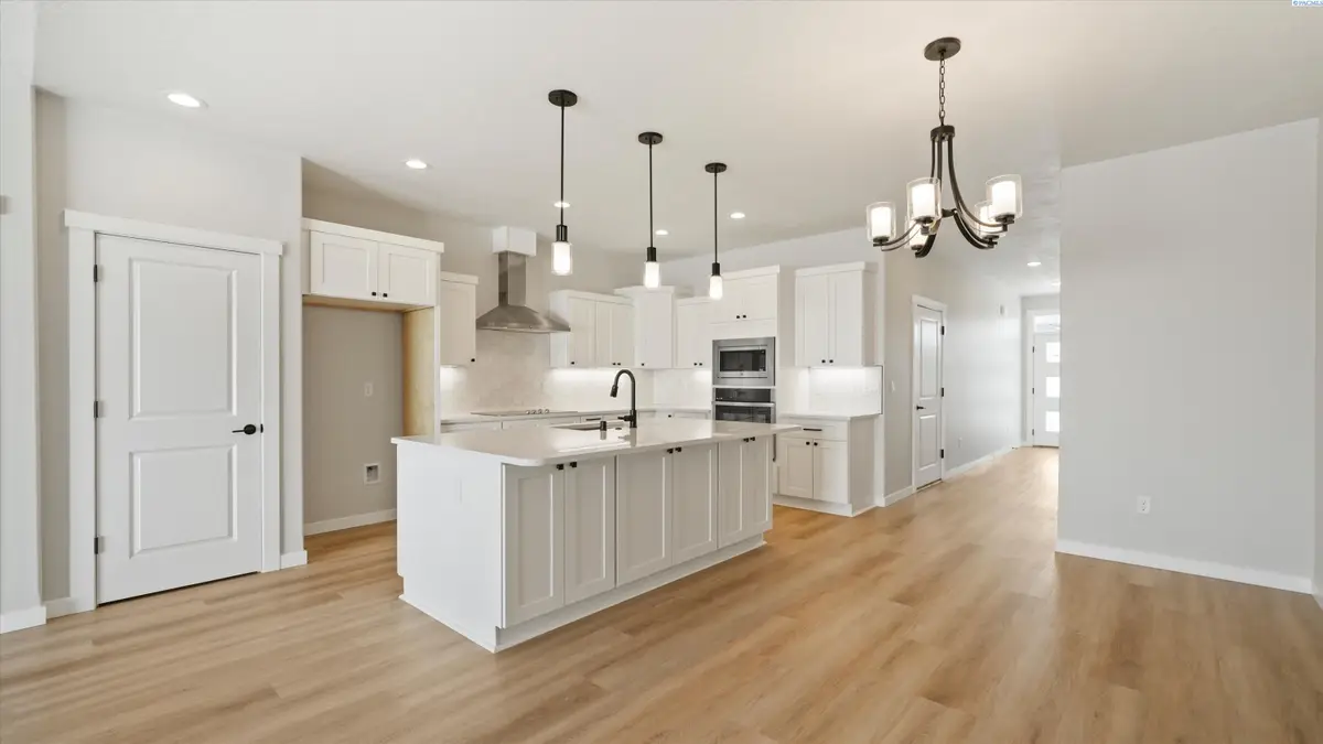 1105 Fairhaven Loop, Richland, WA 99352 - #1