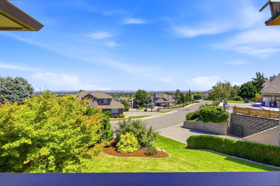 3703 W 42nd, Kennewick, WA 99337 - #2