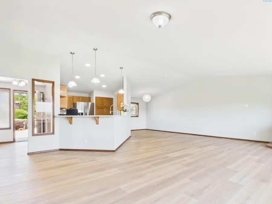 4710 Desert Plateau Drive, Pasco, WA 99301 - #2