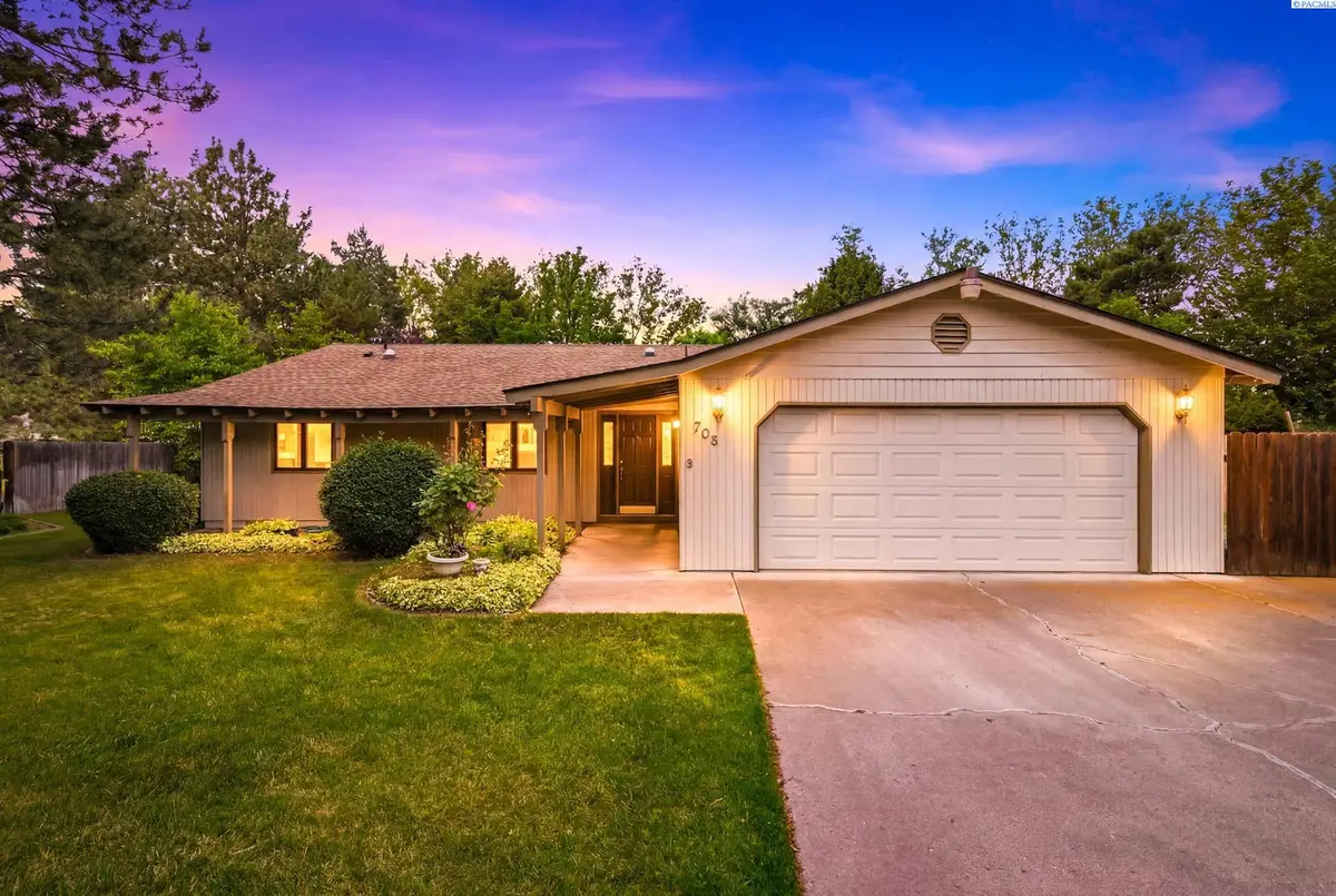 705 Cottonwood Loop, Richland, WA 99352 - #1