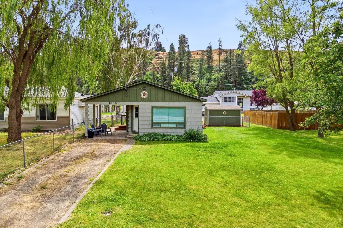 1808 N Cedar St, Colfax, WA 99111 - #1