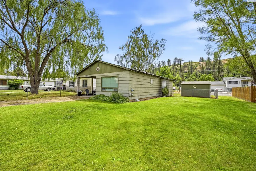 1808 N Cedar St, Colfax, WA 99111 - #2