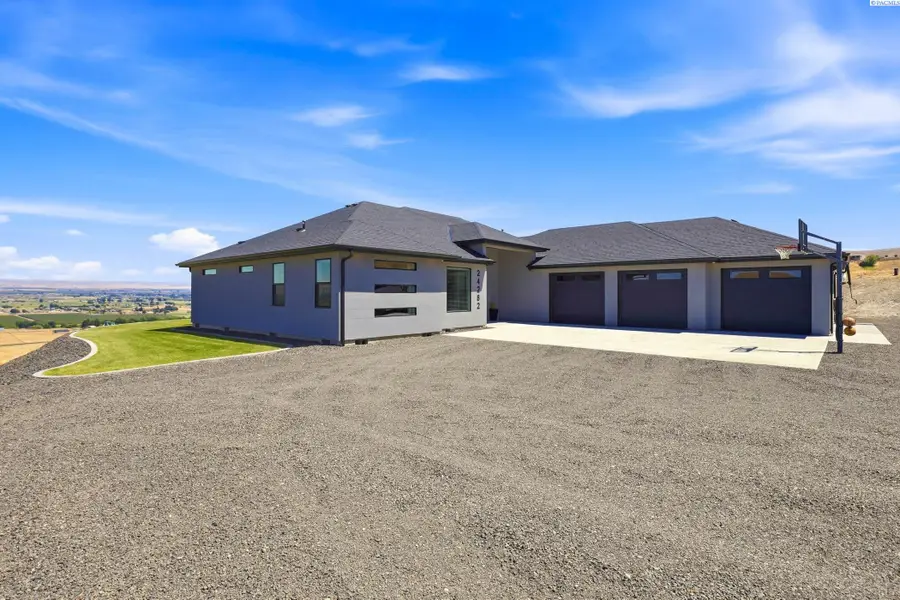 24282 S 242nd Pr Sw, Prosser, WA 99350 - #3