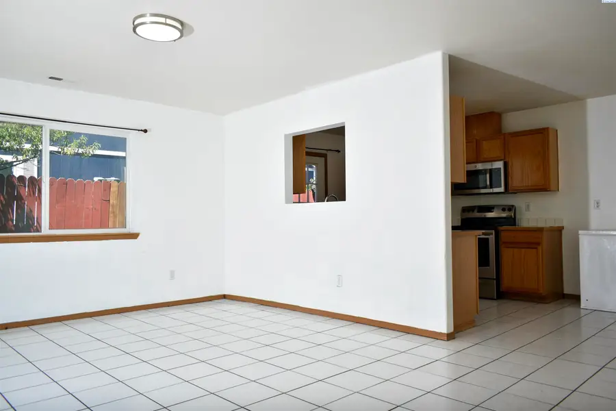2515 E Adelia, Pasco, WA 99301 - #3