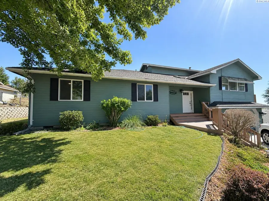 262 Rachel Rd., Kennewick, WA 99337 - #2