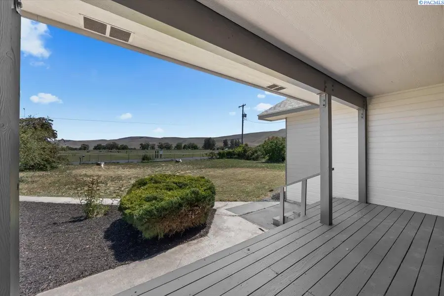 100608 W Old Inland Empire Hwy, Prosser, WA 99350 - #2