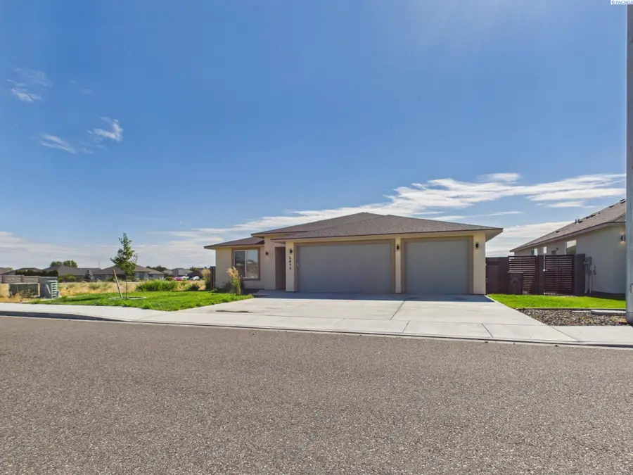 2675 Friesian, West Richland, WA 99353 - #3