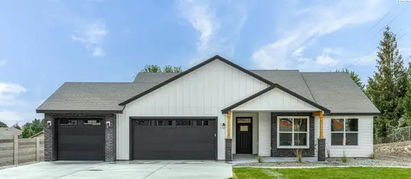 375 Rachel Rd., Kennewick, WA 99338