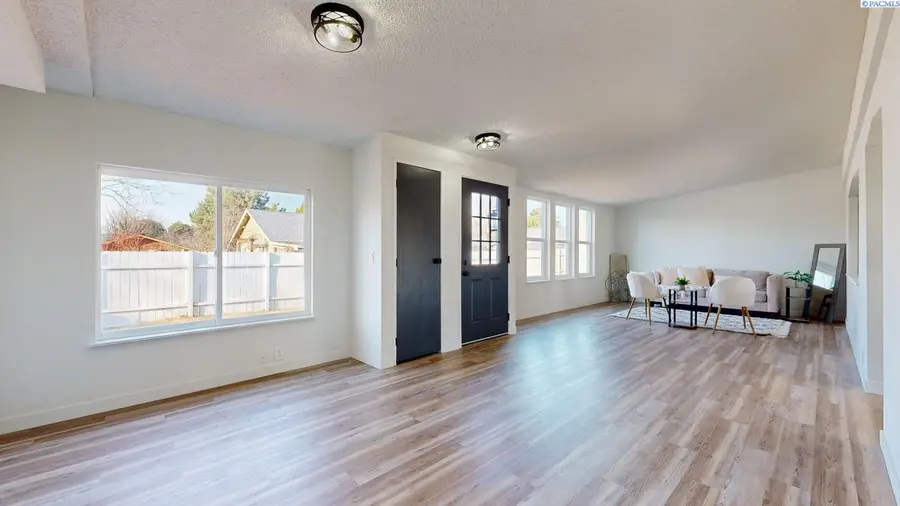 900 S Gum Street, Kennewick, WA 99336 - #3