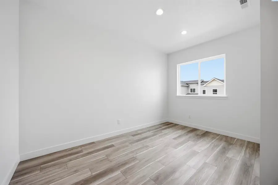 4449 Conifer St, West Richland, WA 99353 - #2