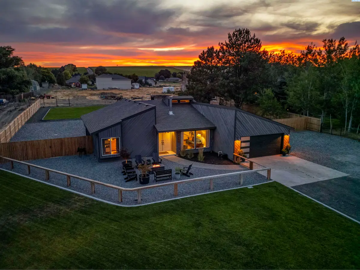 99502 N Lenore Lane, Richland, WA 99353 - #1