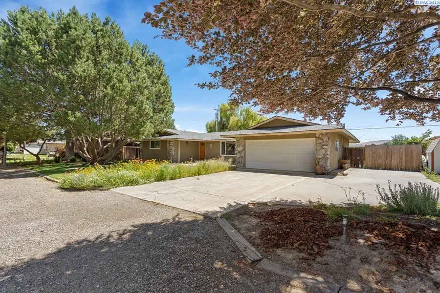 827 W 25th Ave, Kennewick, WA 99337-4248 - #2