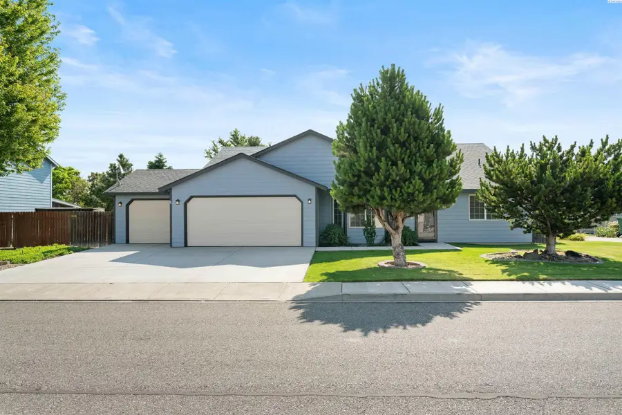 3807 S Newport Street, Kennewick, WA 99337 - #2