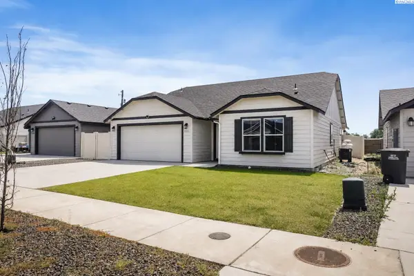 1125 W Sequoia Road, Moses Lake, WA 98837