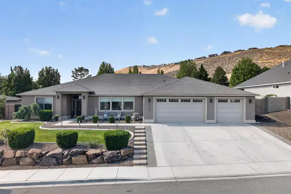 2267 Sky Meadow Ave, Richland, WA 99354