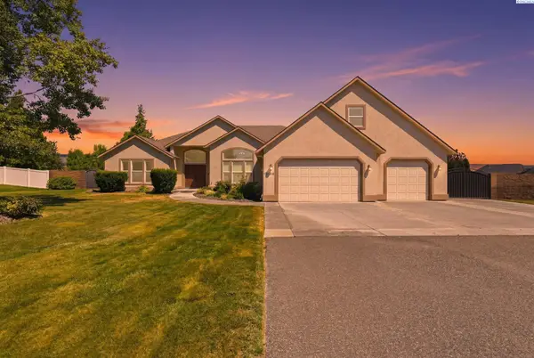 104318 E Nicole Dr, Kennewick, WA 99338
