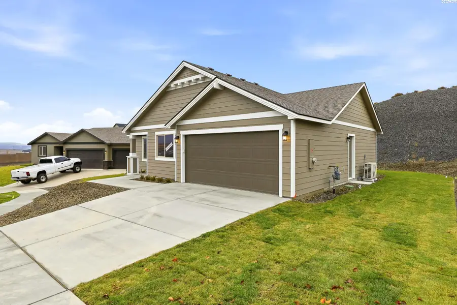 6650 W 28th Ave, Kennewick, WA 99338 - #3