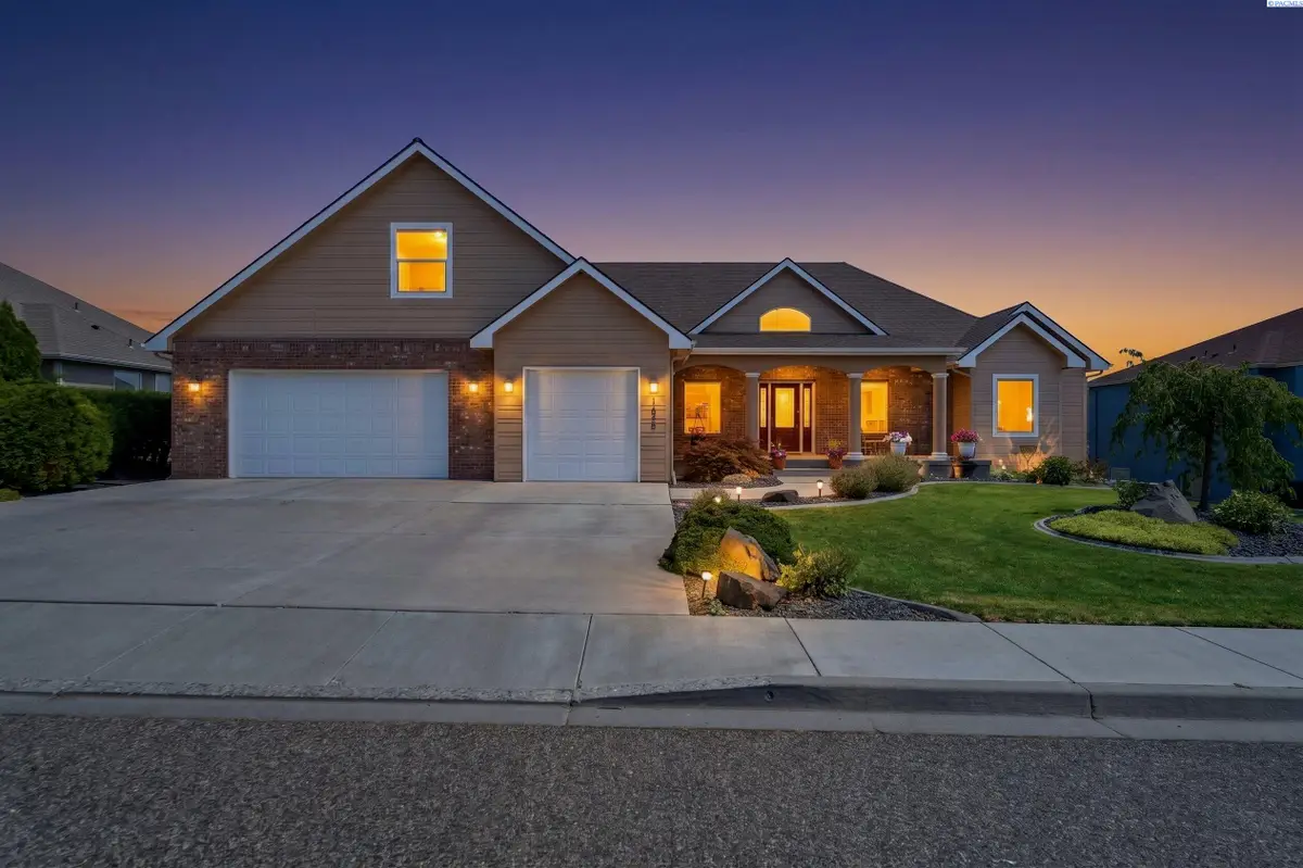 1626 Meadow Hills Dr, Richland, WA 99352 - #1