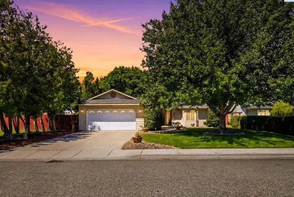 2503 Rose Street, West Richland, WA 99353