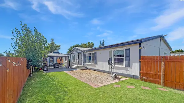 418 S 23rd Ave, Pasco, WA 99301