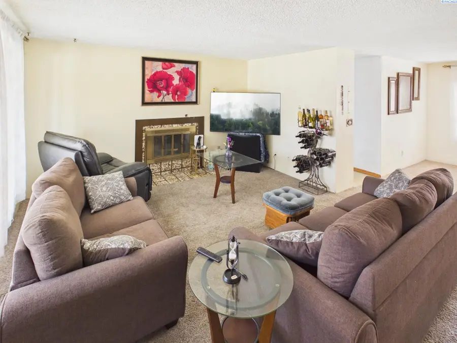 2011 18th Ave, Kennewick, WA 99337 - #3