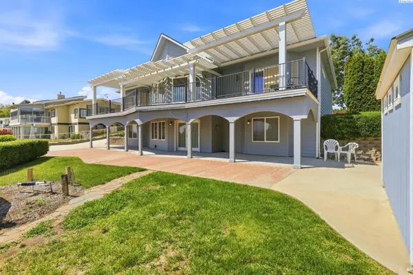 4004 Desert Plateau Dr., Pasco, WA 99301