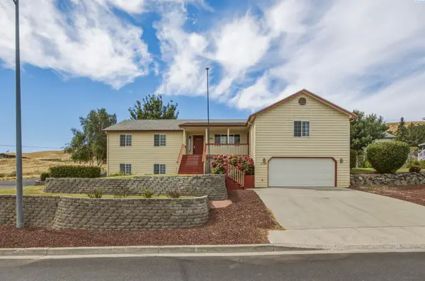 2801 W 46th Ave, Kennewick, WA 99337