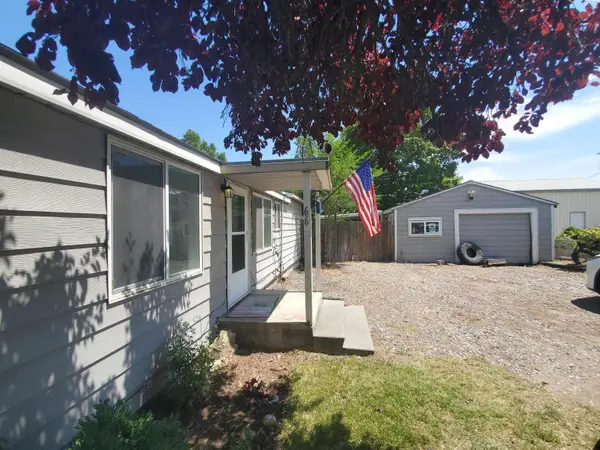 966 N 59th, West Richland, WA 99353