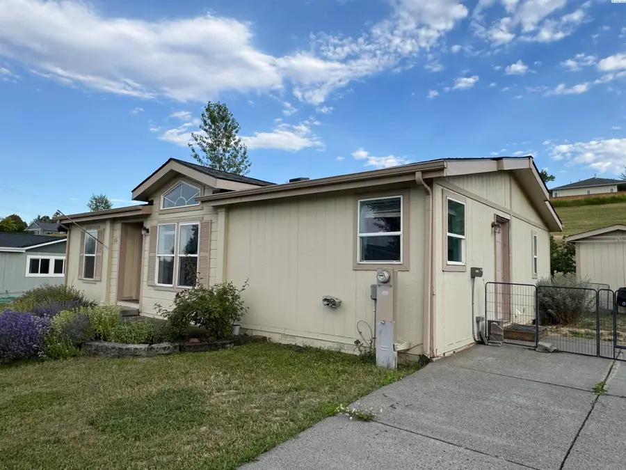 216 NW Lancer, Pullman, WA 99163 - #2