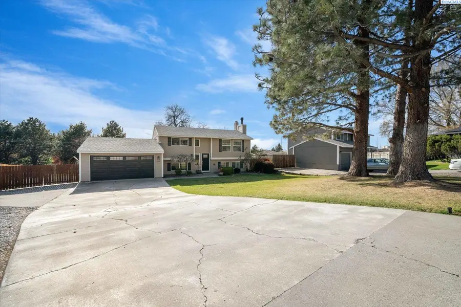1120 S Belfair St., Kennewick, WA 99338 - #3