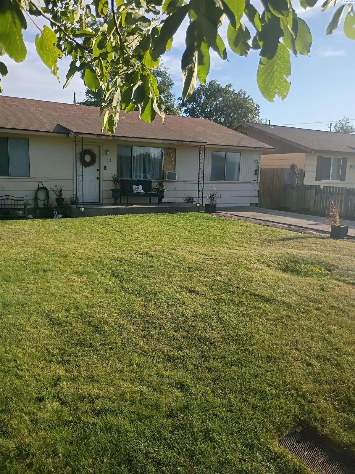514 t Cedar St, Mabton, WA 98935 - #1