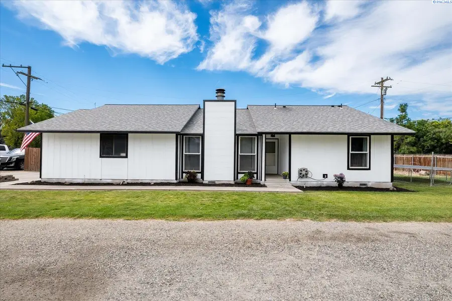 1520 S Vancouver St, Kennewick, WA 99338 - #2