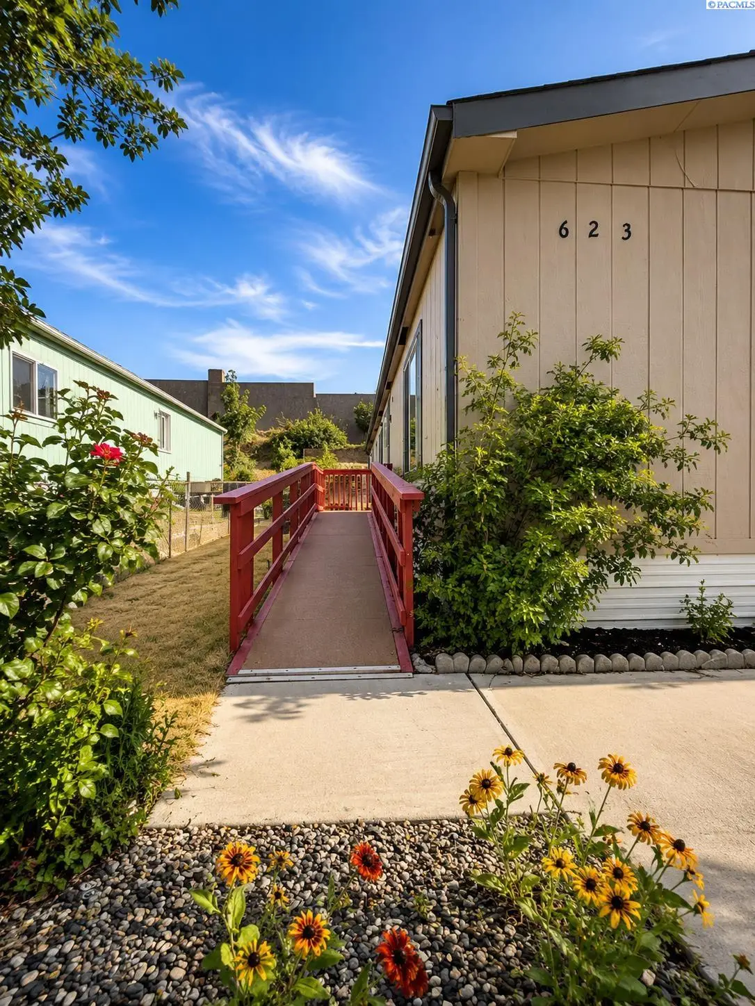 623 Lonetree Lane, Richland, WA 99352 - #1