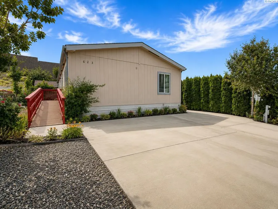 623 Lonetree Lane, Richland, WA 99352 - #3