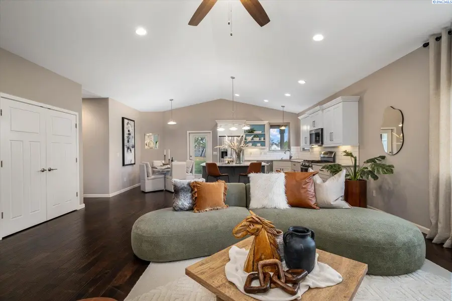3121 W 30th #G 101, Kennewick, WA 99337 - #2