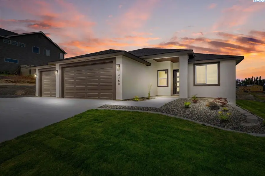 3758 S Nelson St, Kennewick, WA 99338 - #2