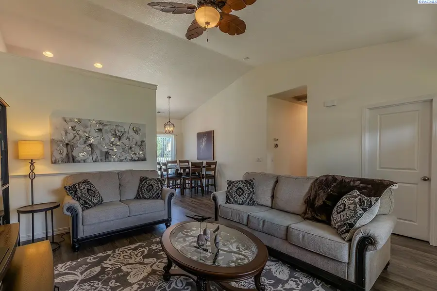 1486 SW Lost Trail Dr, Pullman, WA 99163 - #2