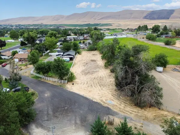 NKA Grace Court, Benton City, WA 99320