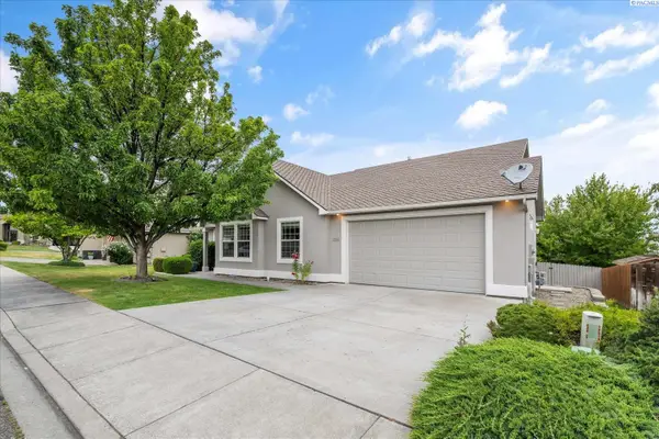 3706 S Johnson St., Kennewick, WA 99337