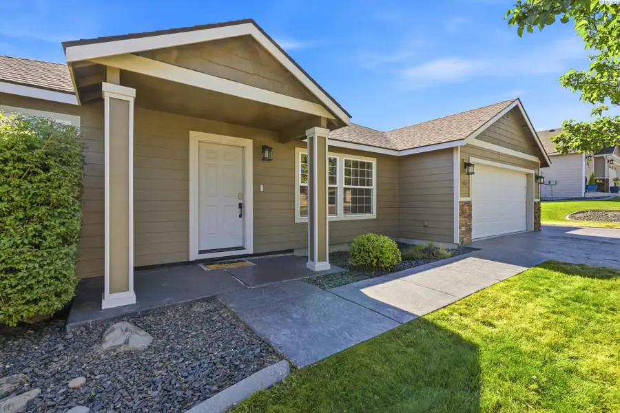 1503 S Edison St, Kennewick, WA 99338 - #2