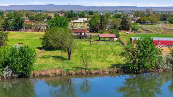 144001 W North River Rd, Prosser, WA 99305